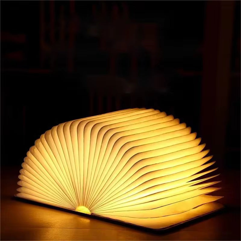 📚✨ Gentle Books Light — A Warm Light for People Who Love Books & Beautiful Spaces